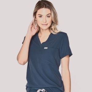 Figs Dark Harbor XXS Catarina Top and XXS Petite Zamora Jogger